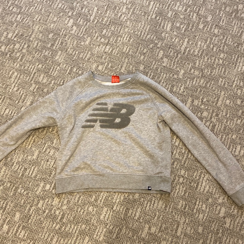 Grey new balance crewneck